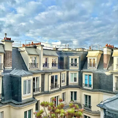 Montmartre Dernier Etage Calme Paris
