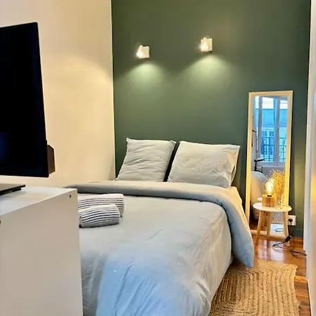 Montmartre Dernier Etage Calme Apartment Paris