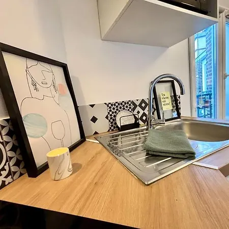 Montmartre Dernier Etage Calme Apartment *