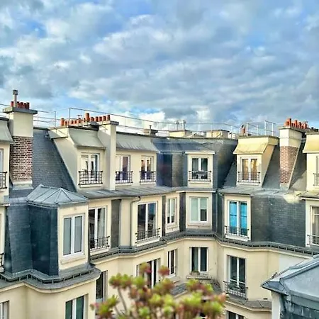 Montmartre Dernier Etage Calme Paris